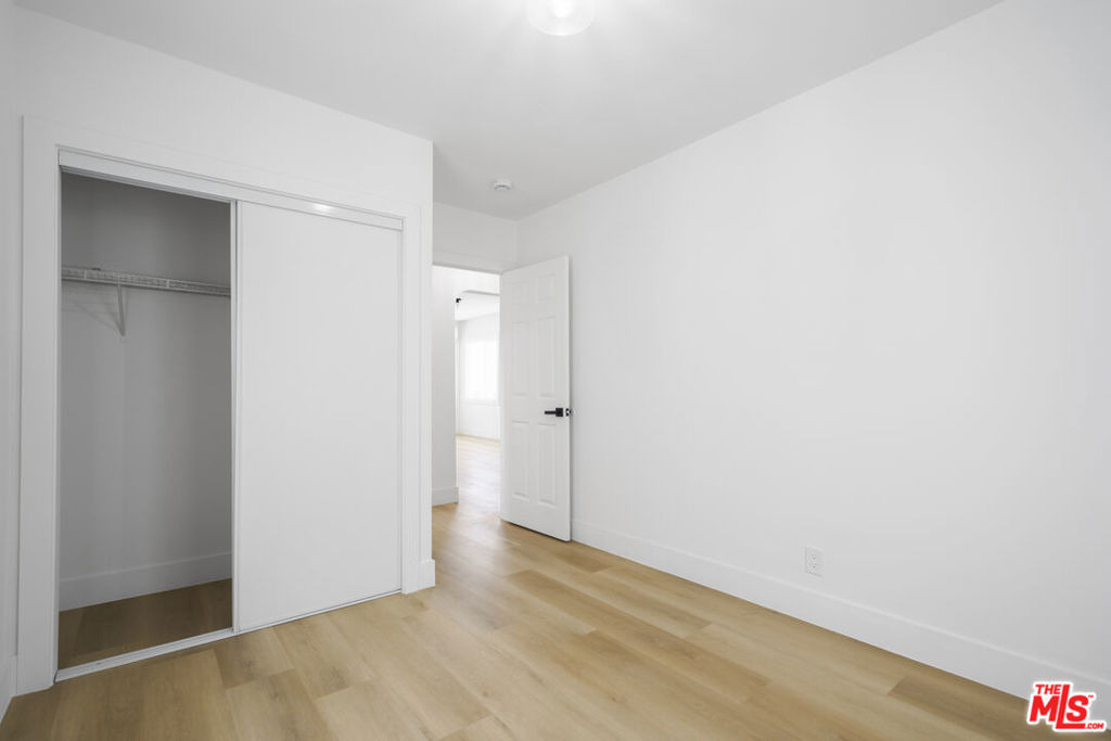 4555 Acacia Avenue - Photo 20