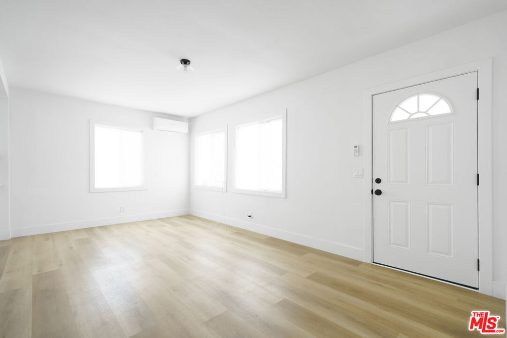 4555 Acacia Avenue - Photo 6