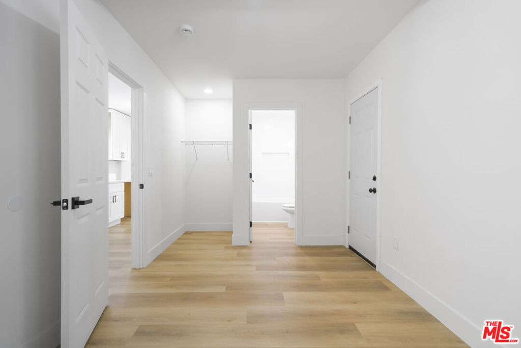 4555 Acacia Avenue - Photo 14