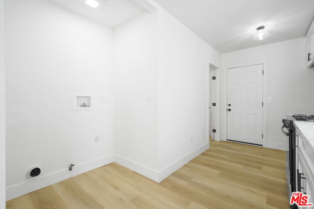 4555 Acacia Avenue - Photo 11