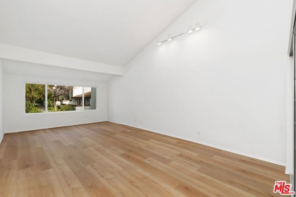 1550 Palisades Drive - Photo 14