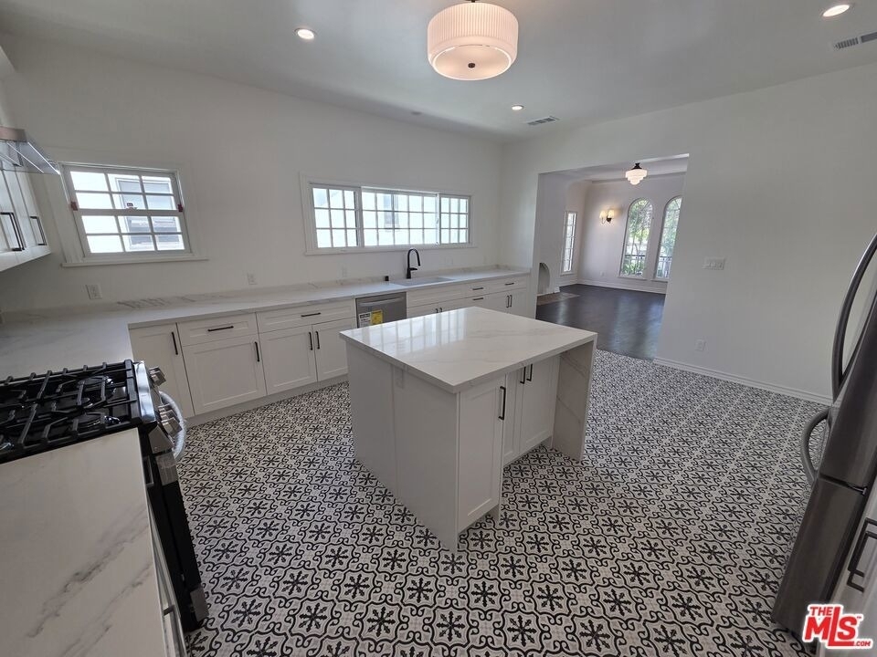 351 S Detroit Street - Photo 7