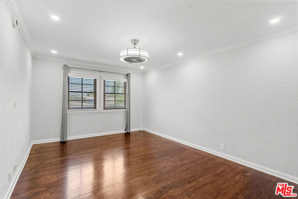 1118 Cardiff Avenue - Photo 20