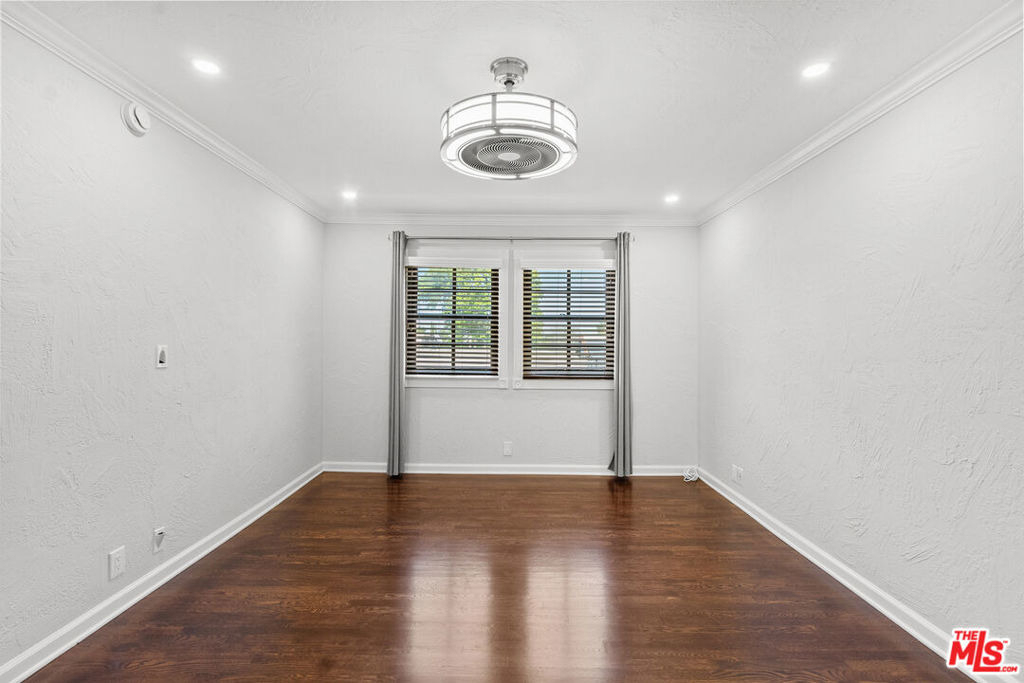 1118 Cardiff Avenue - Photo 21