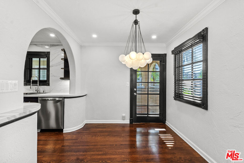 1118 Cardiff Avenue - Photo 14