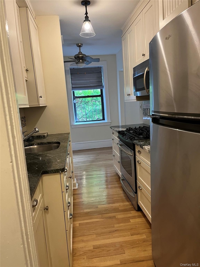 312 Main Street - Photo 6