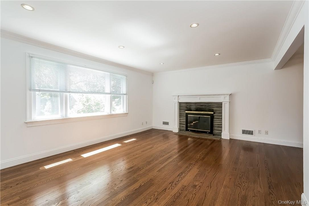 20 Walker Avenue - Photo 1