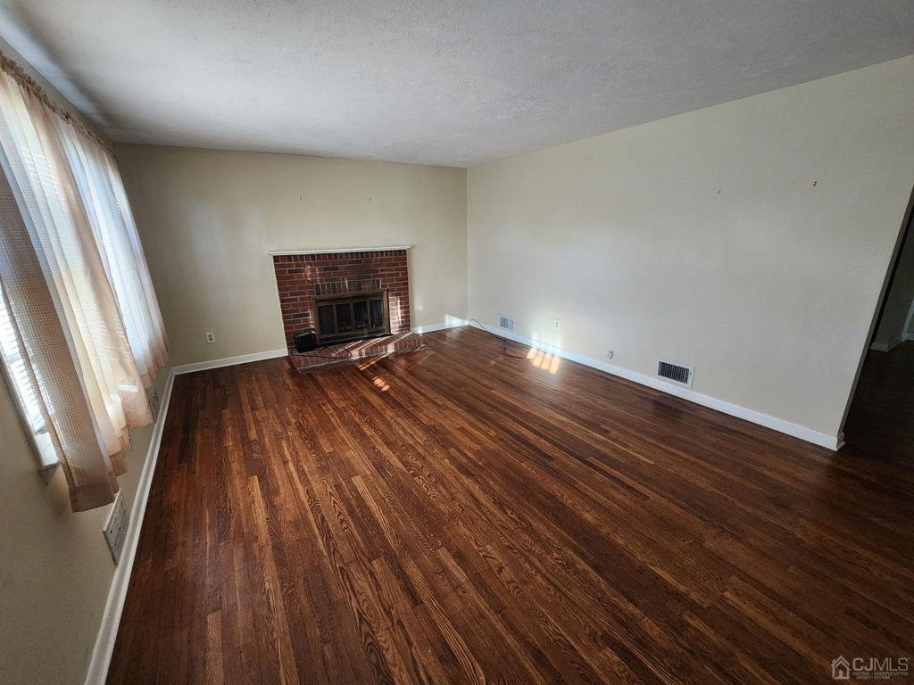 2105 Murray Avenue - Photo 4
