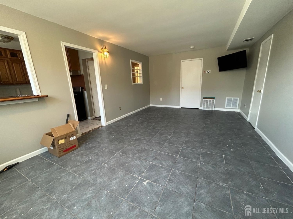 205 College Drive - Photo 9