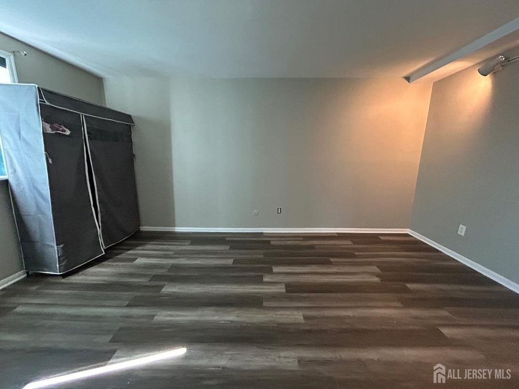 205 College Drive - Photo 4
