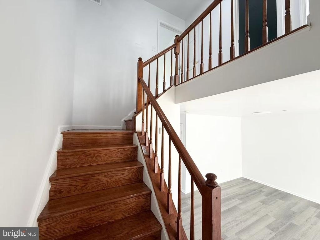 16848 Winston Lane - Photo 5
