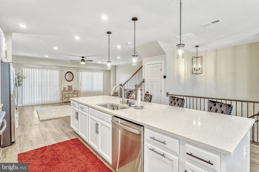 1669 Dunnington Place - Photo 41