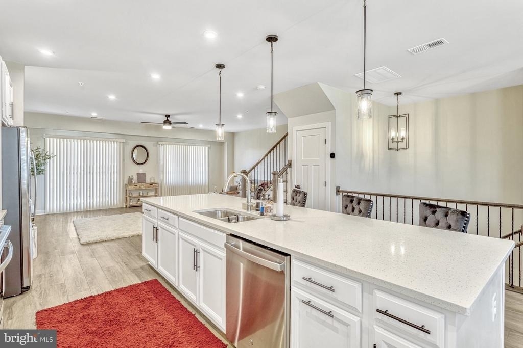 1669 Dunnington Place - Photo 8