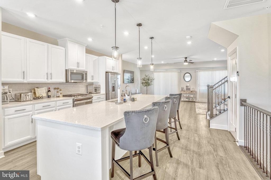 1669 Dunnington Place - Photo 39