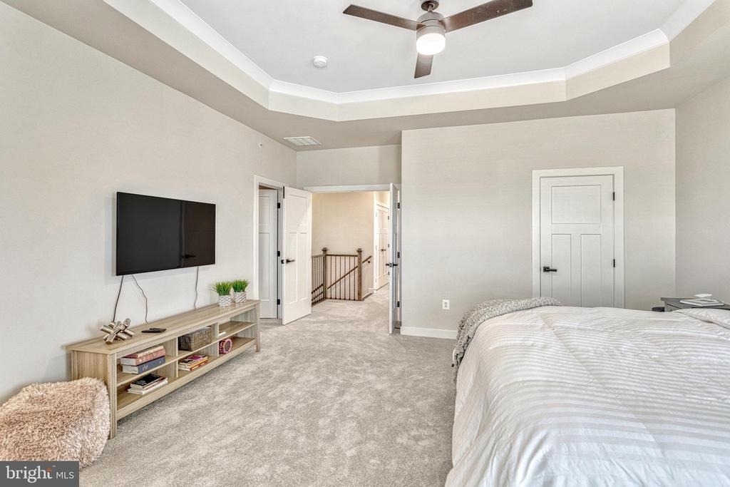 1669 Dunnington Place - Photo 32