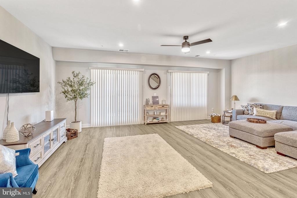 1669 Dunnington Place - Photo 7