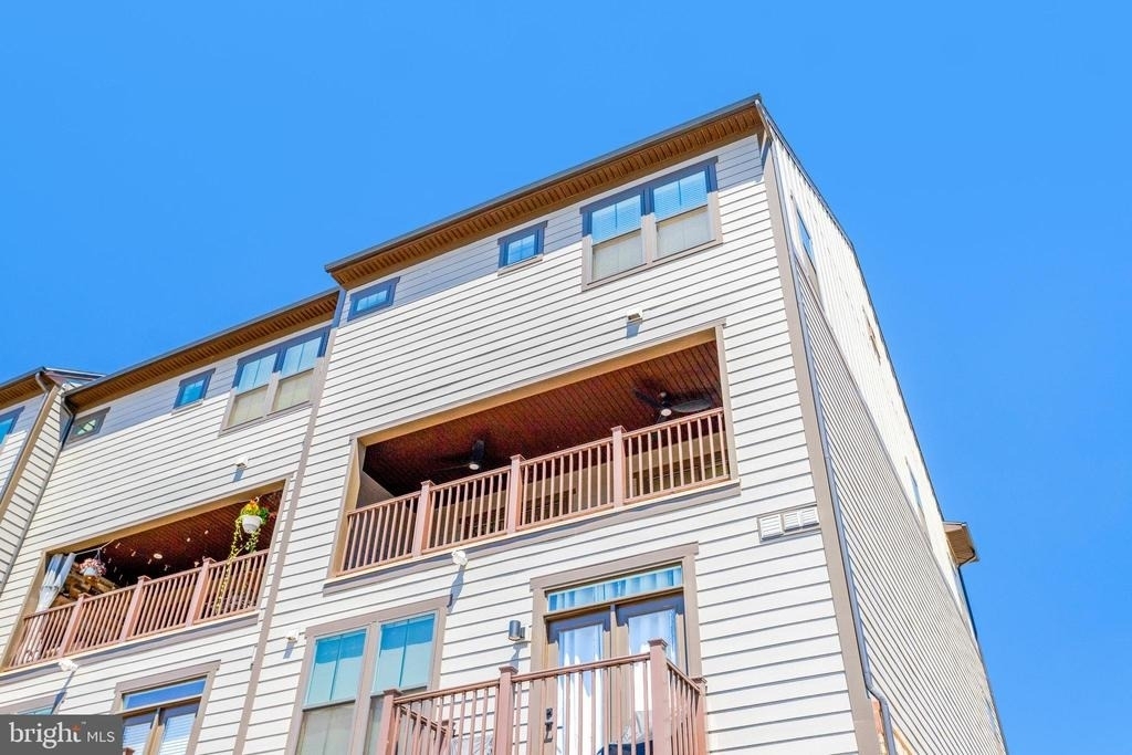 1669 Dunnington Place - Photo 3