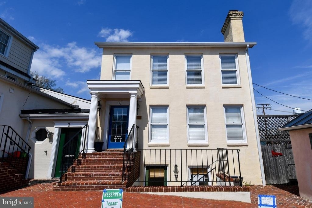 2 E Federal Street - Photo 0