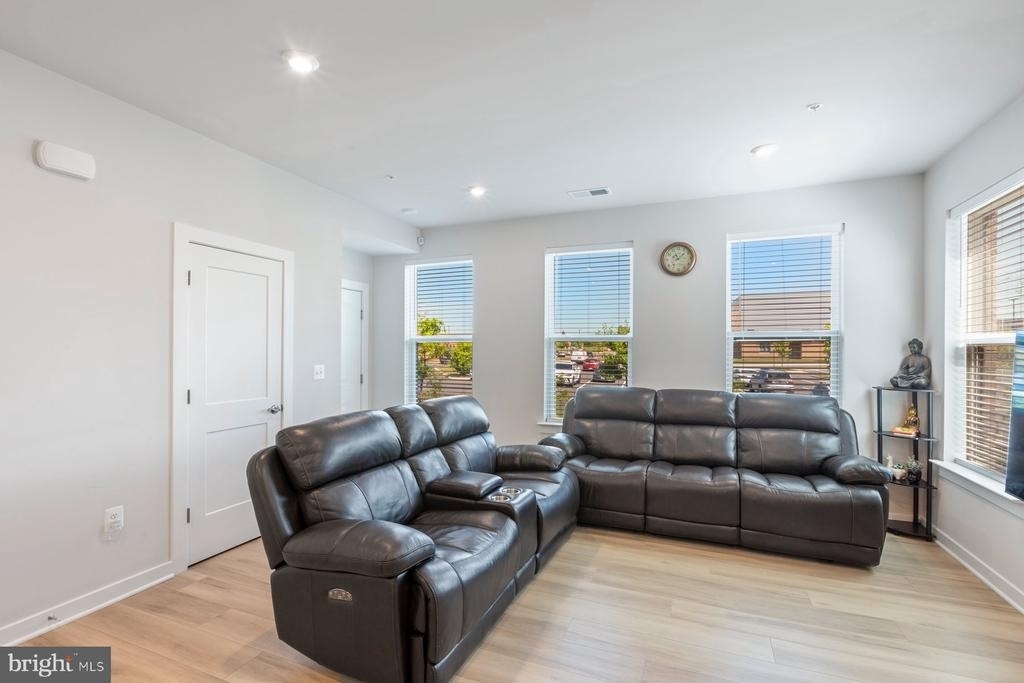 44504 Wolfhound Square - Photo 4