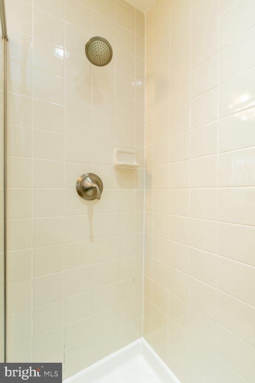 1329 Gilmore Street - Photo 21