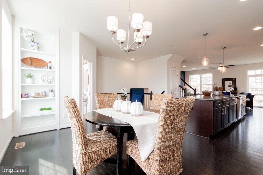 1329 Gilmore Street - Photo 8