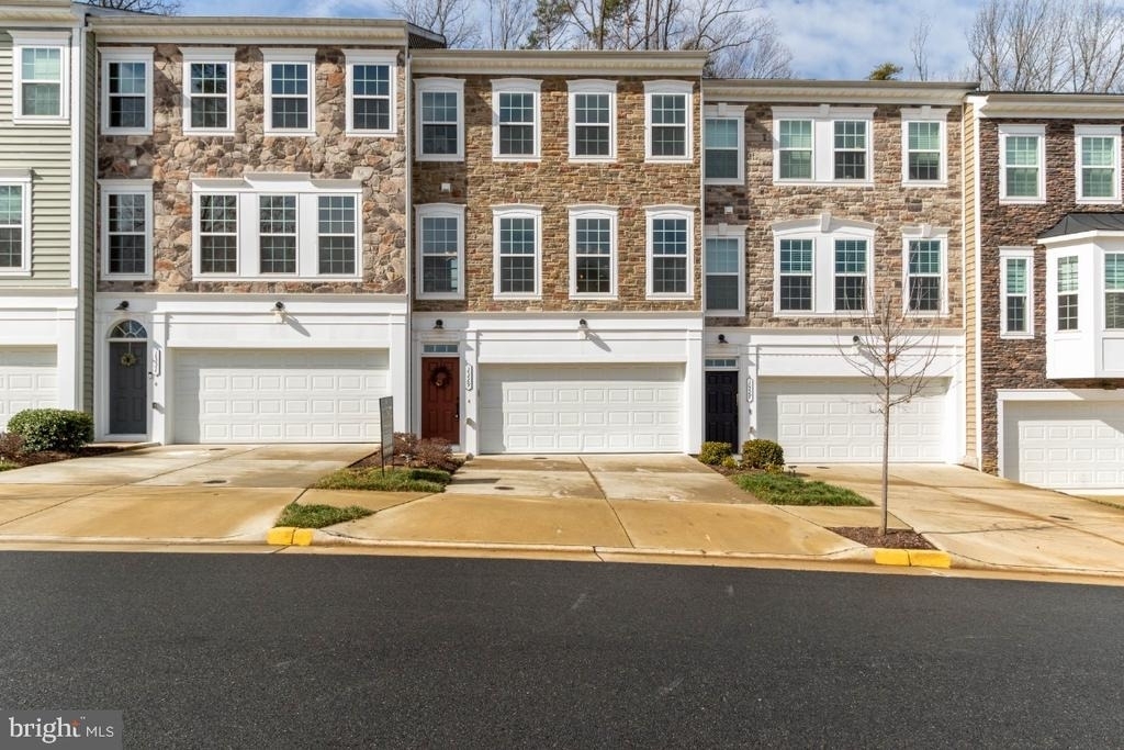1329 Gilmore Street - Photo 0