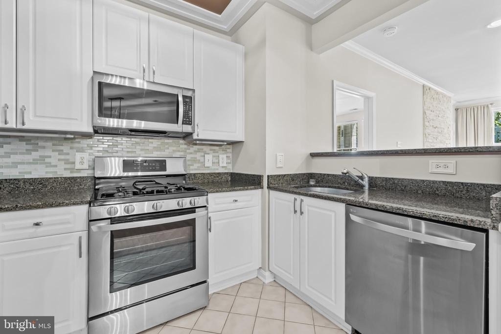 4951 Brenman Park Drive - Photo 8