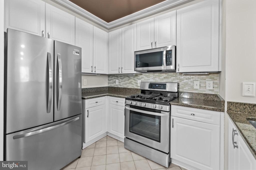 4951 Brenman Park Drive - Photo 9