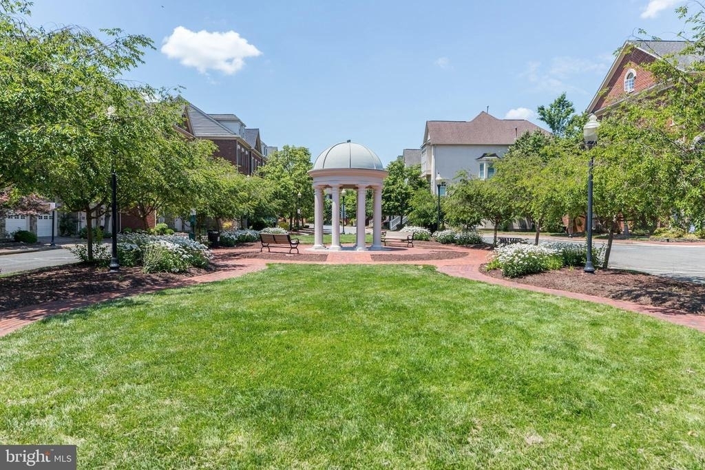 4951 Brenman Park Drive - Photo 44