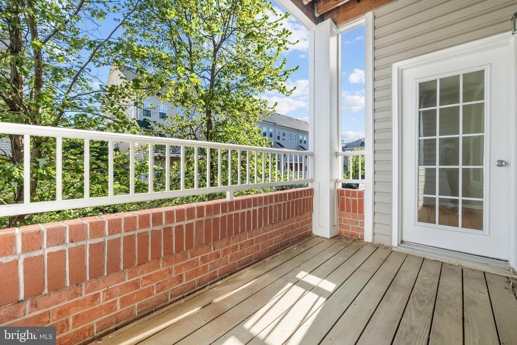 4951 Brenman Park Drive - Photo 36
