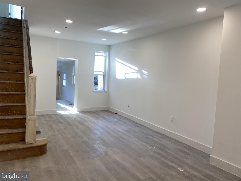 3133 Weikel Street - Photo 4