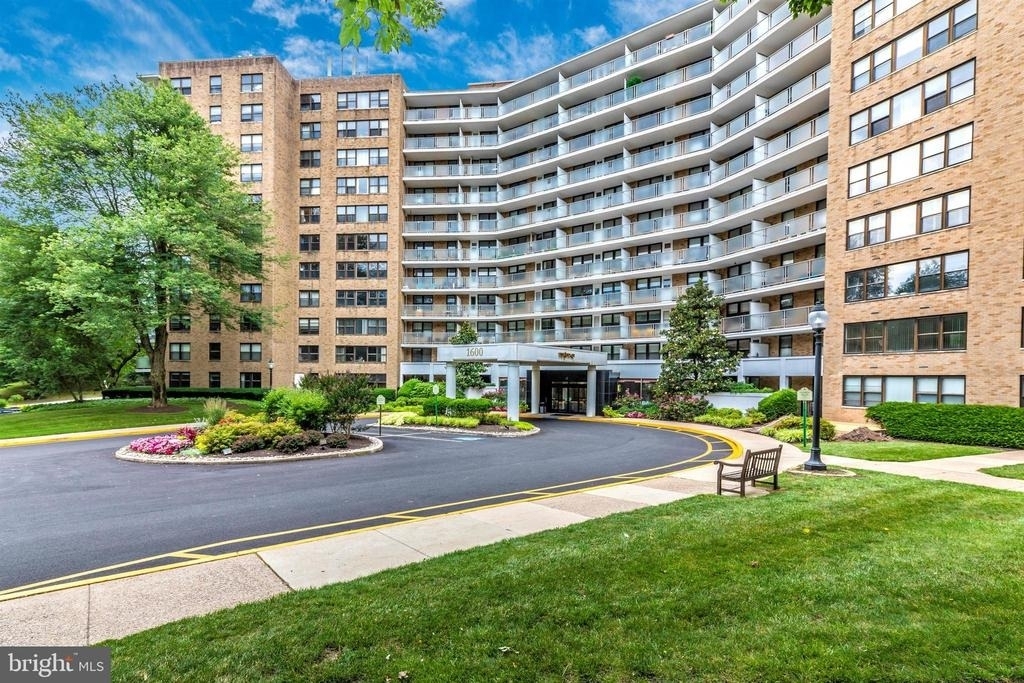 1600 Hagys Ford Road - Photo 1