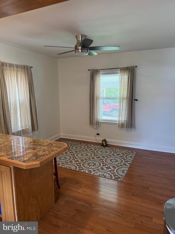 1412 Cherry Lane - Photo 3
