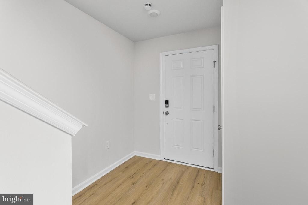 107 Clinton Street - Photo 4