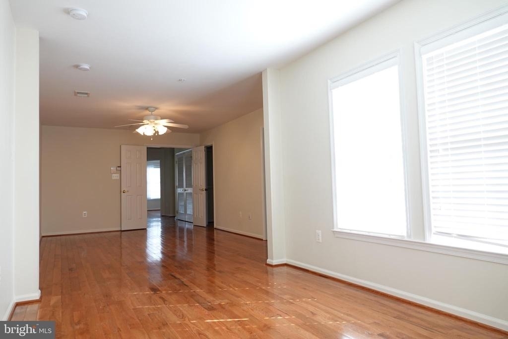 1112 Pleasant Drive - Photo 12