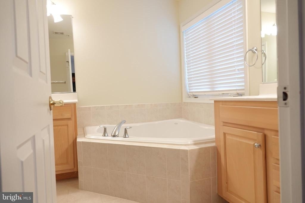 1112 Pleasant Drive - Photo 11