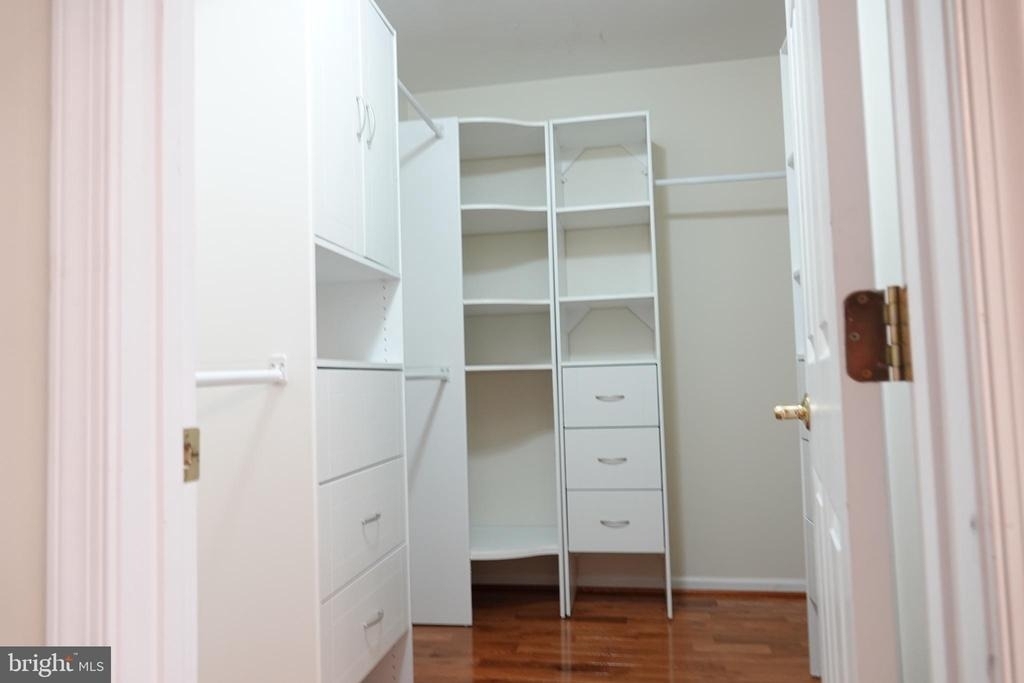 1112 Pleasant Drive - Photo 9