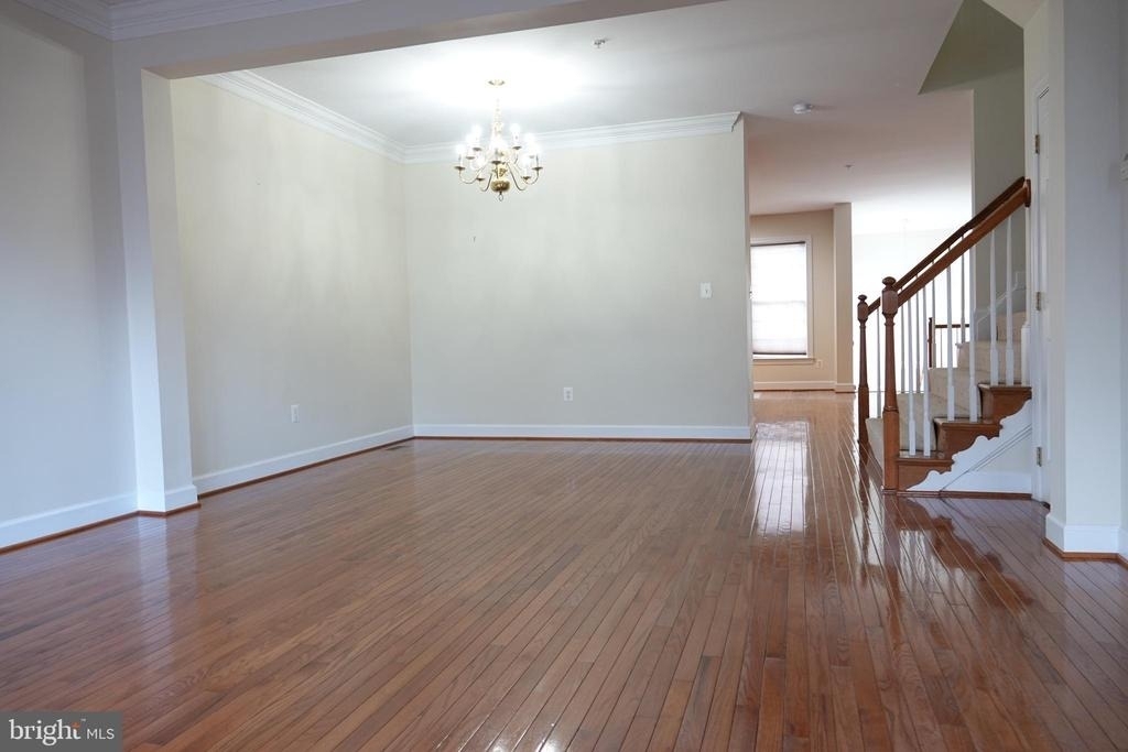 1112 Pleasant Drive - Photo 1