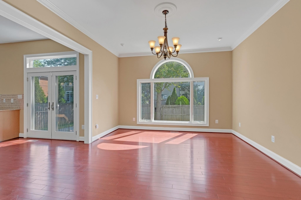 7607 Newmarket Drive - Photo 7