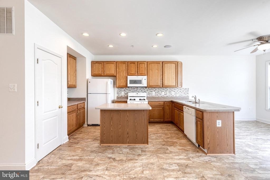 4322 Vintage Ivy Lane - Photo 11