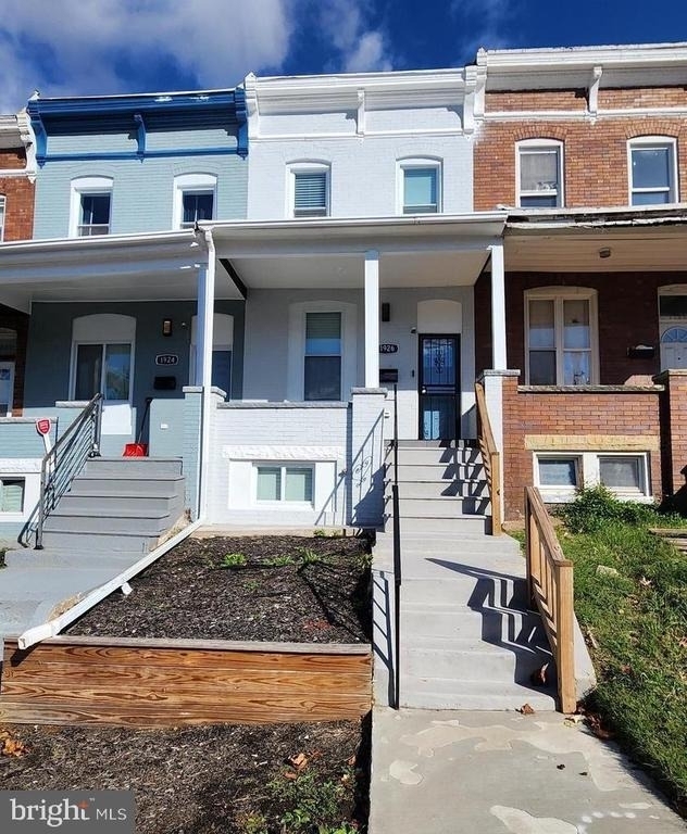 1926 E 28th Street - Photo 1