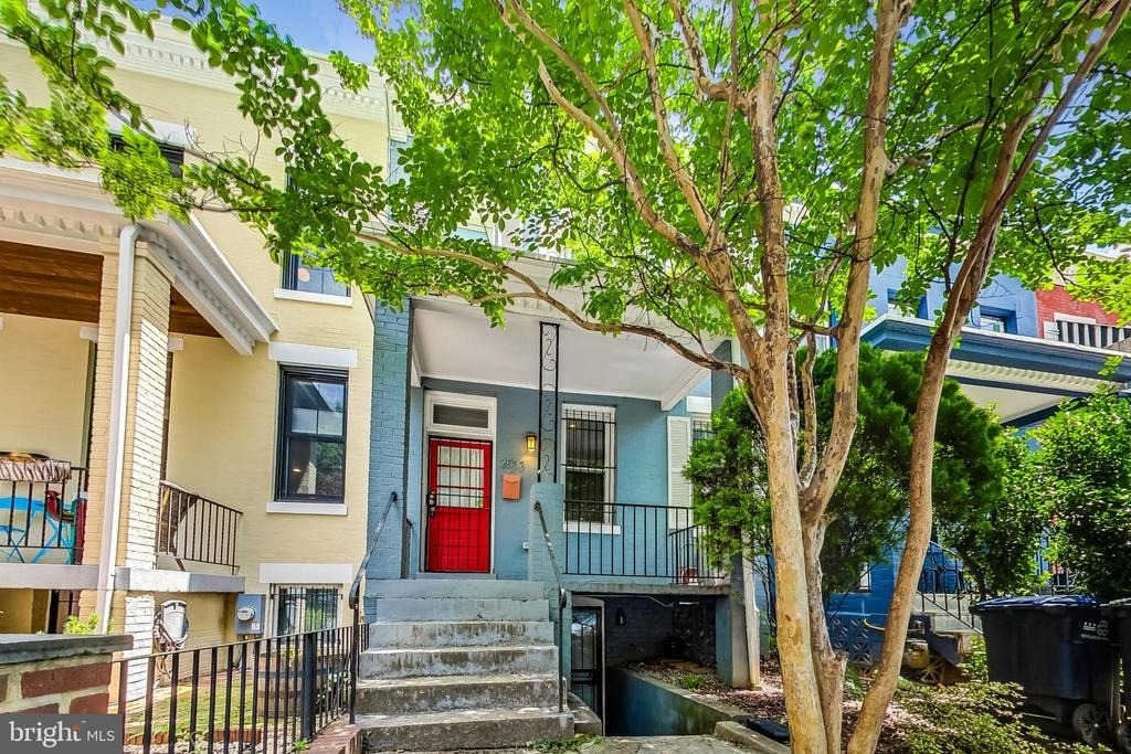 2533 11th Street Nw - Photo 1