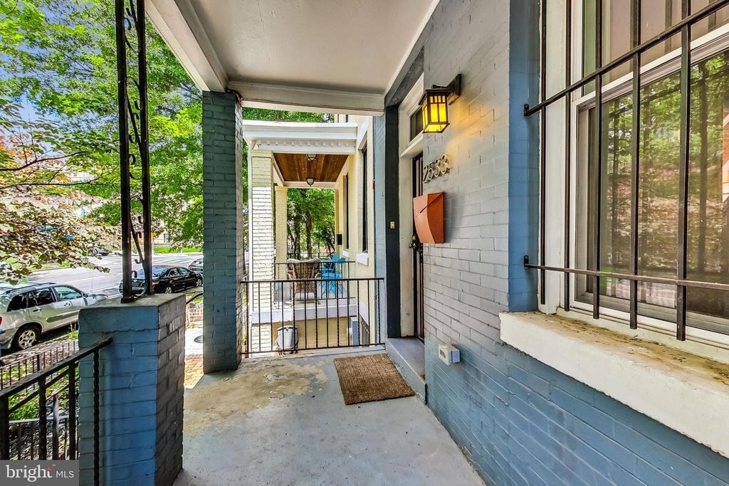 2533 11th Street Nw - Photo 4