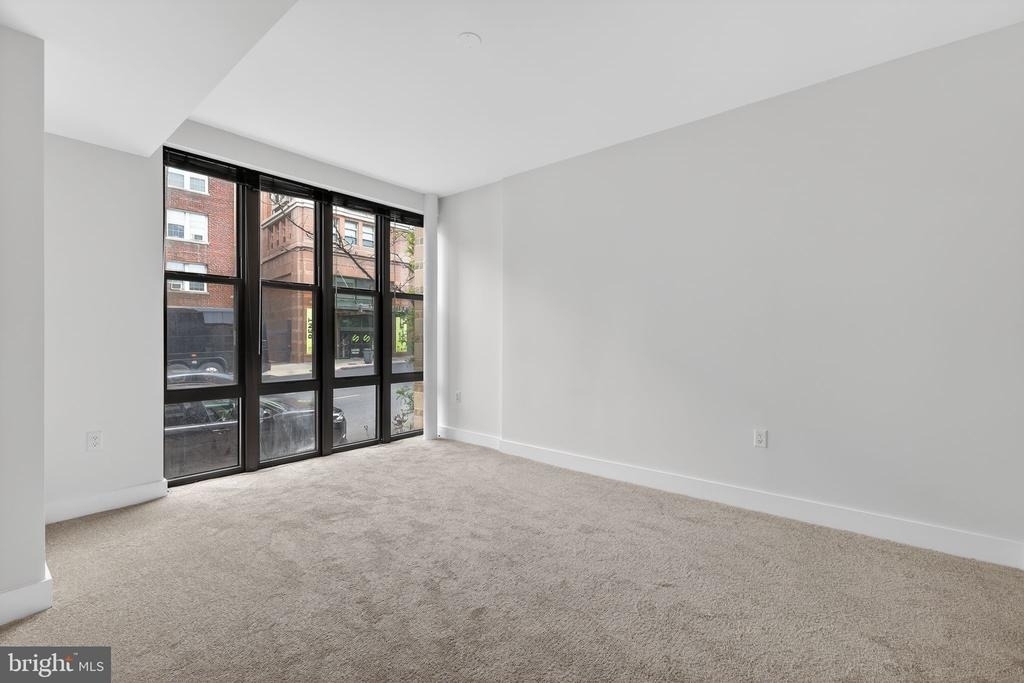 3801 Georgia Avenue Nw - Photo 2
