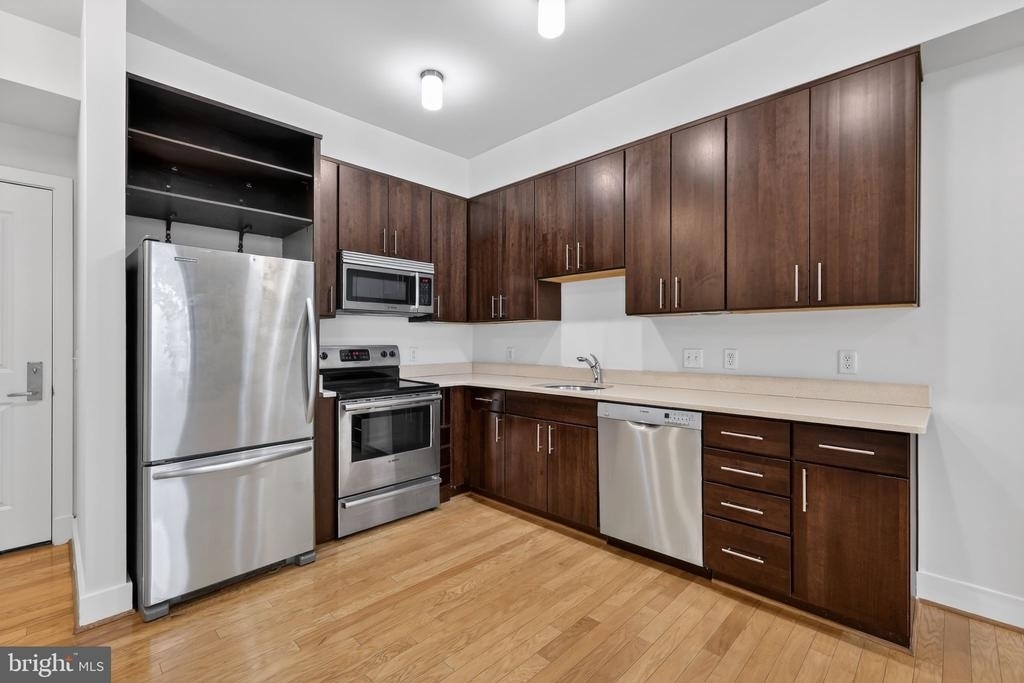 3801 Georgia Avenue Nw - Photo 3