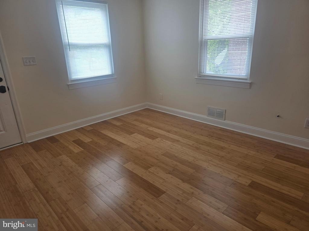 636 Burns Street Se - Photo 5