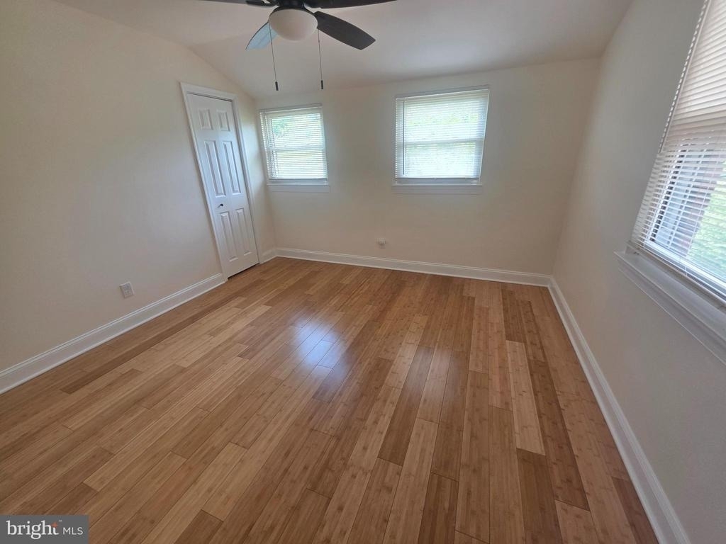 636 Burns Street Se - Photo 11