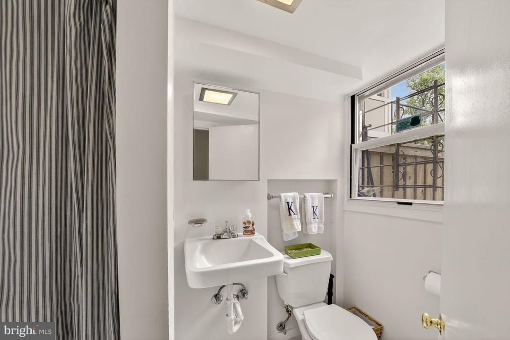 1605 44th Street Nw - Photo 21