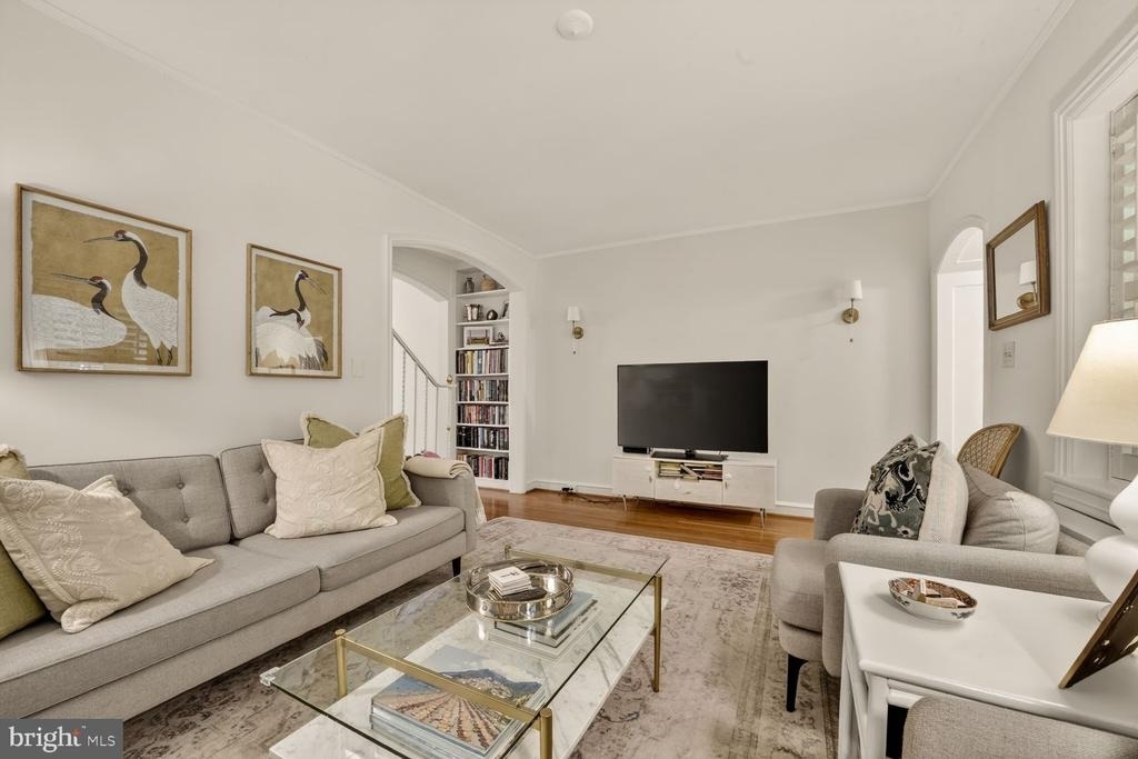 1605 44th Street Nw - Photo 3