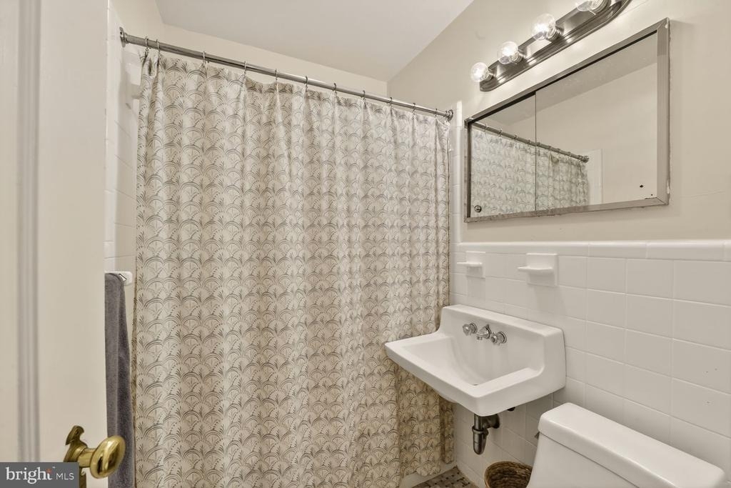 1605 44th Street Nw - Photo 19